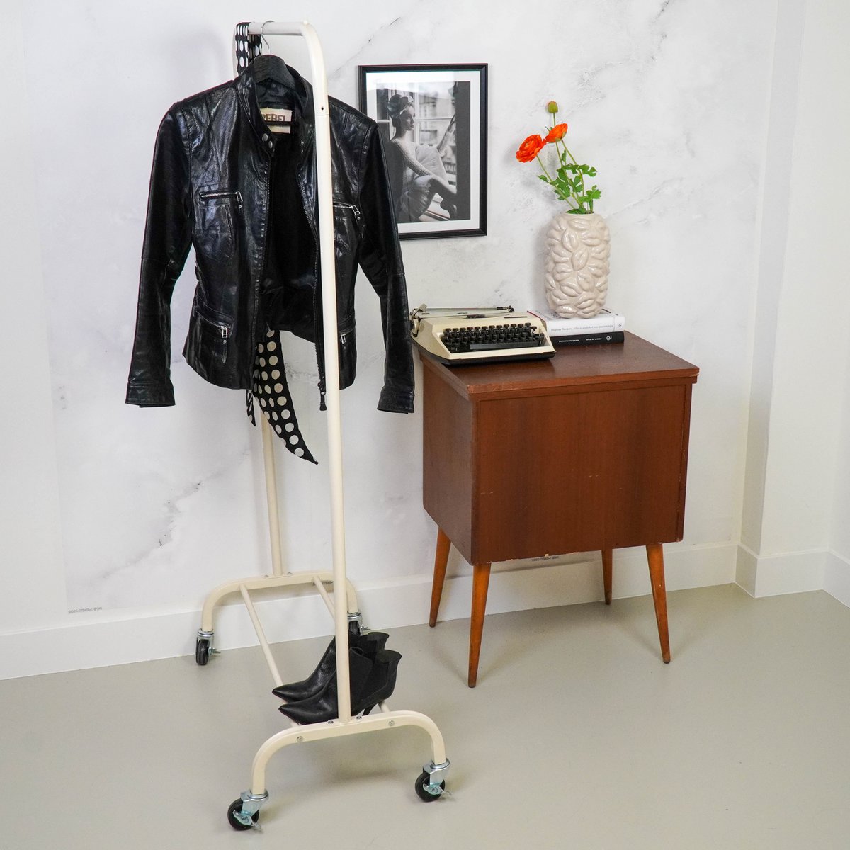 Clothrack rack - Wheels - Sand - 80x40x155cm