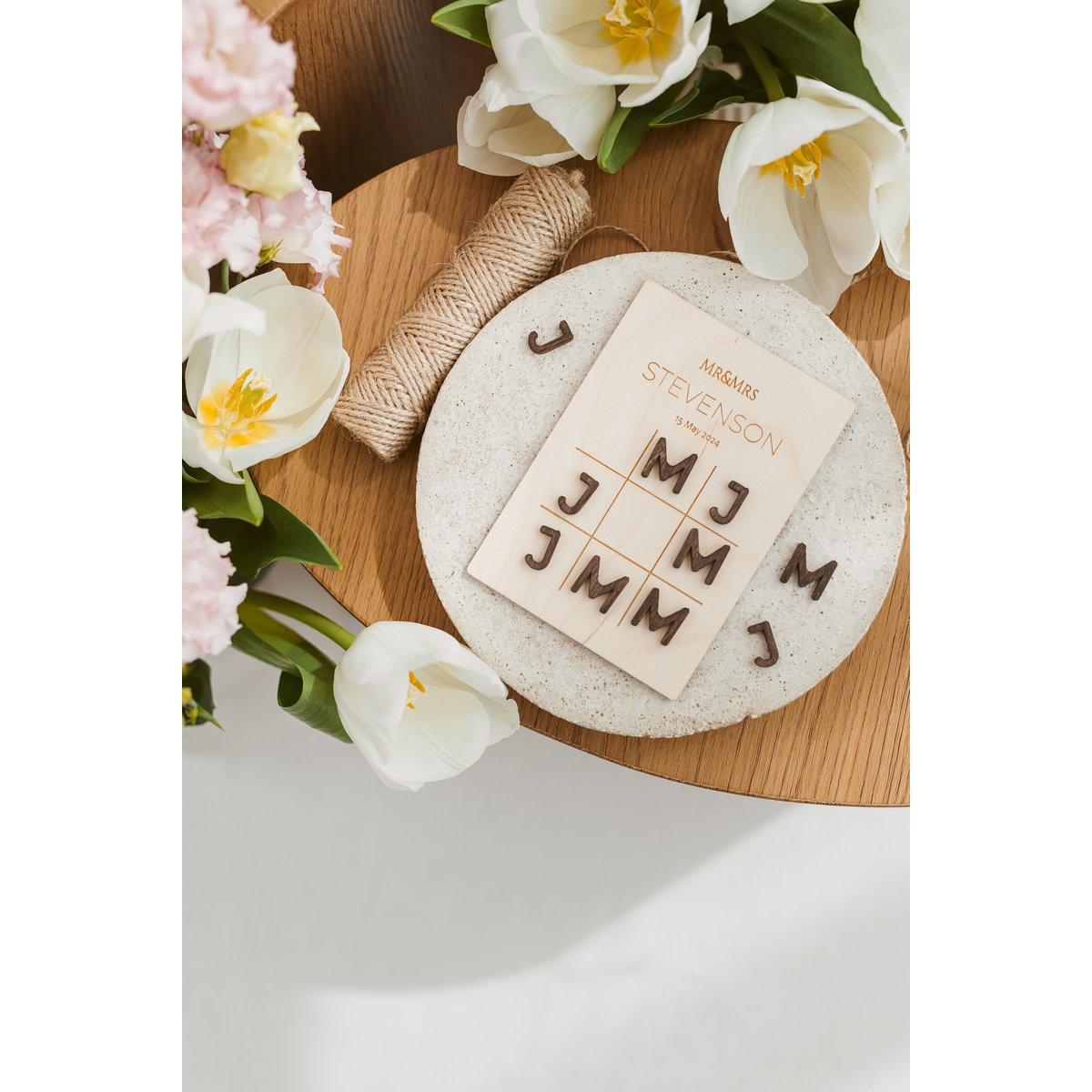 Natürliches, personalisiertes Hochzeitsgeschenk aus Holz – individuelles Tic-Tac-Toe-Spiel – rustikales Hochzeits-Andenken-Geschenk | Personalisiertes Hochzeitsgeschenk aus Holz