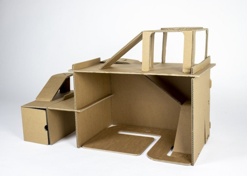 Garage à jouets en carton
