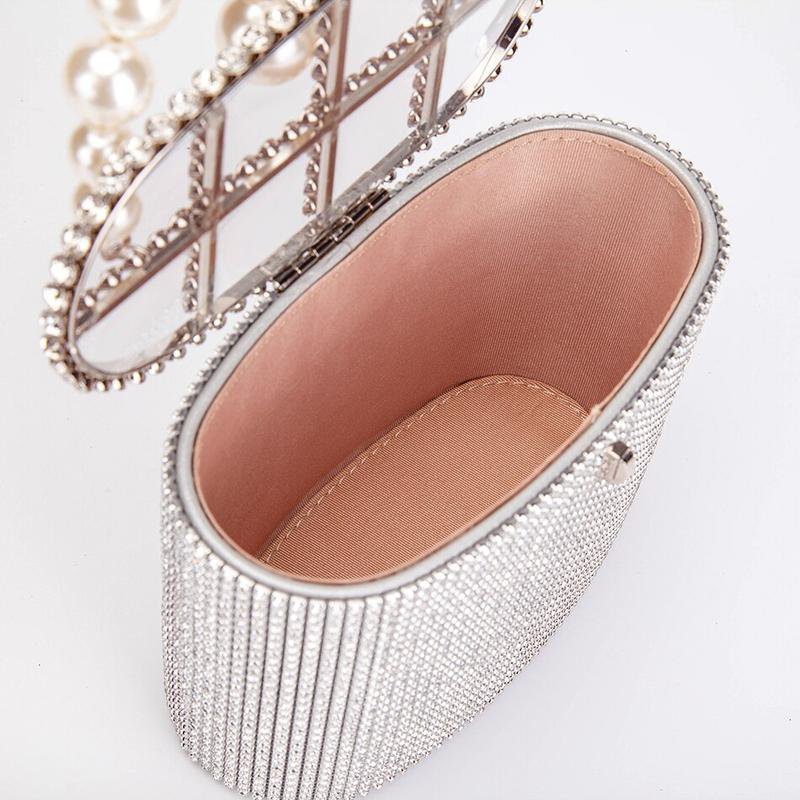 Frau Latoya Gold Kronleuchter Abendtasche