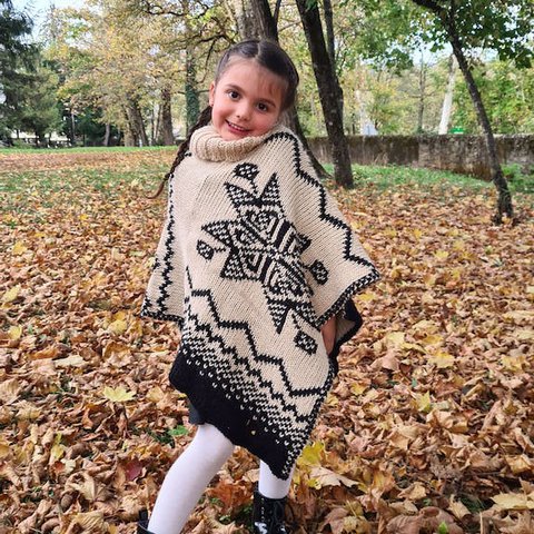 3 gebreide poncho's Valentine - Kinderponcho