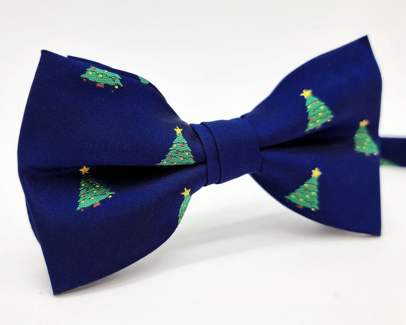 Bowtie - Blue with Xmas trees