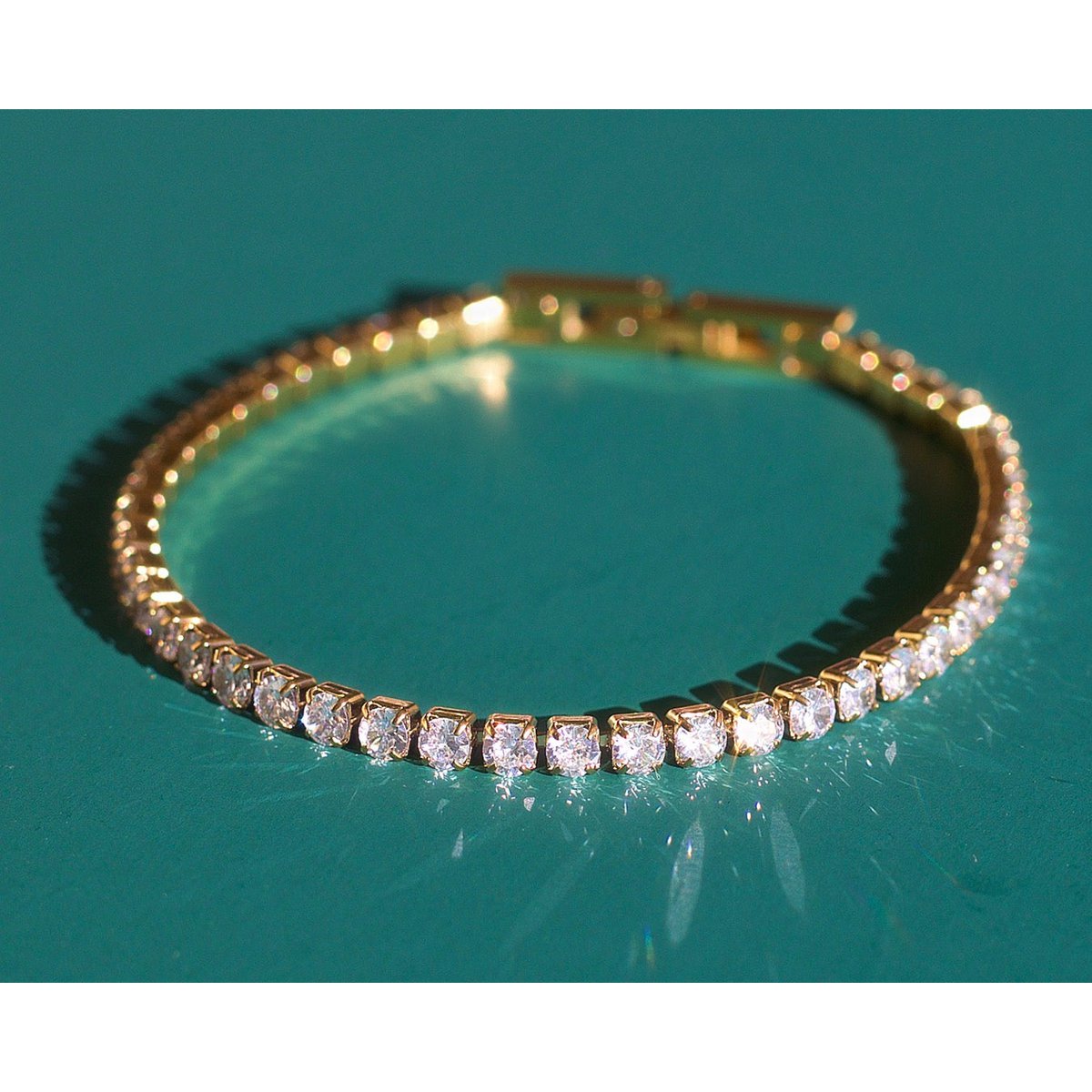 Press - Tennis Bracelet 4mm