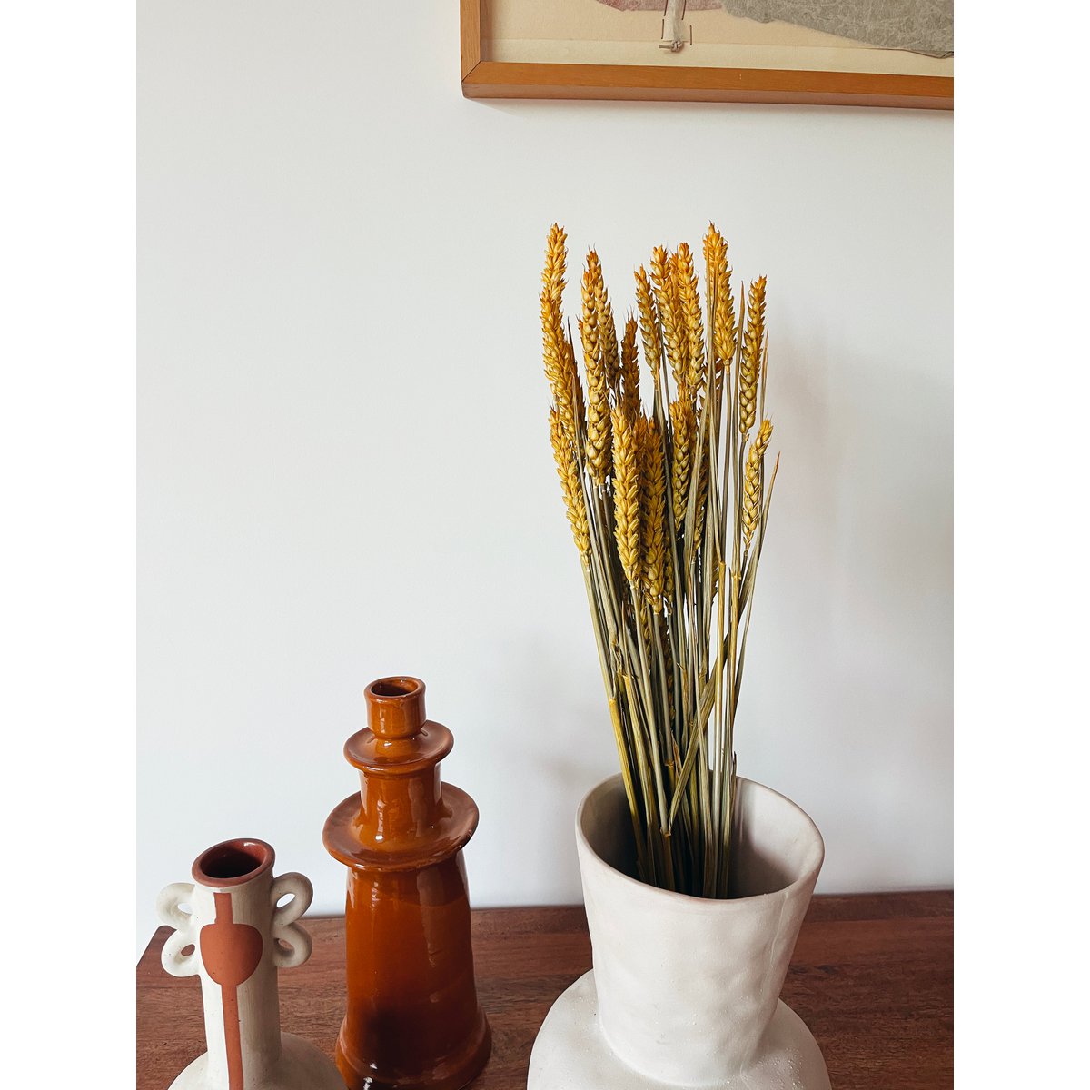 Weizengelbe Trockenblumen