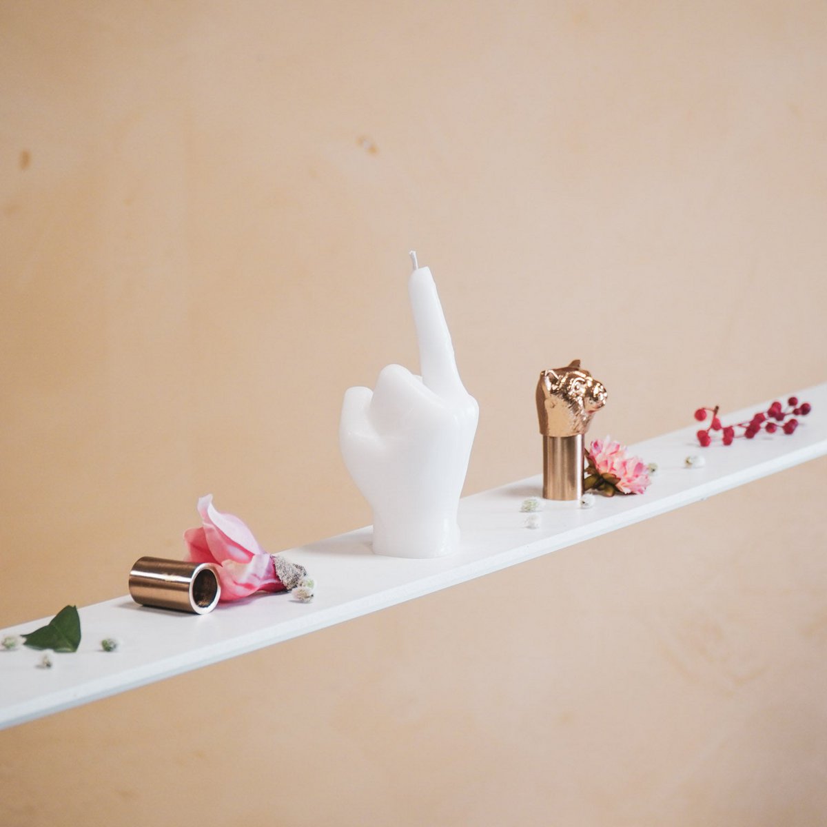 Candle -Middle Finger - Wax -White - 310 gram - 10x9x17cm