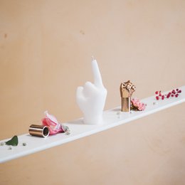 Candle -Middle Finger - Wax -White - 310 gram - 10x9x17cm