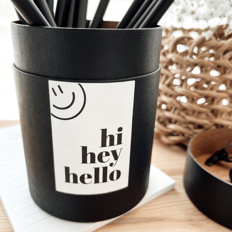 Gift box hi hey hello | Pen holder with lid