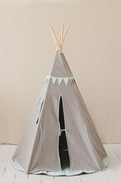 Teepee "Mint Love" con ghirlanda e set tappetino