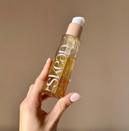 Detergente e struccante viso schiumogeno con Aloe