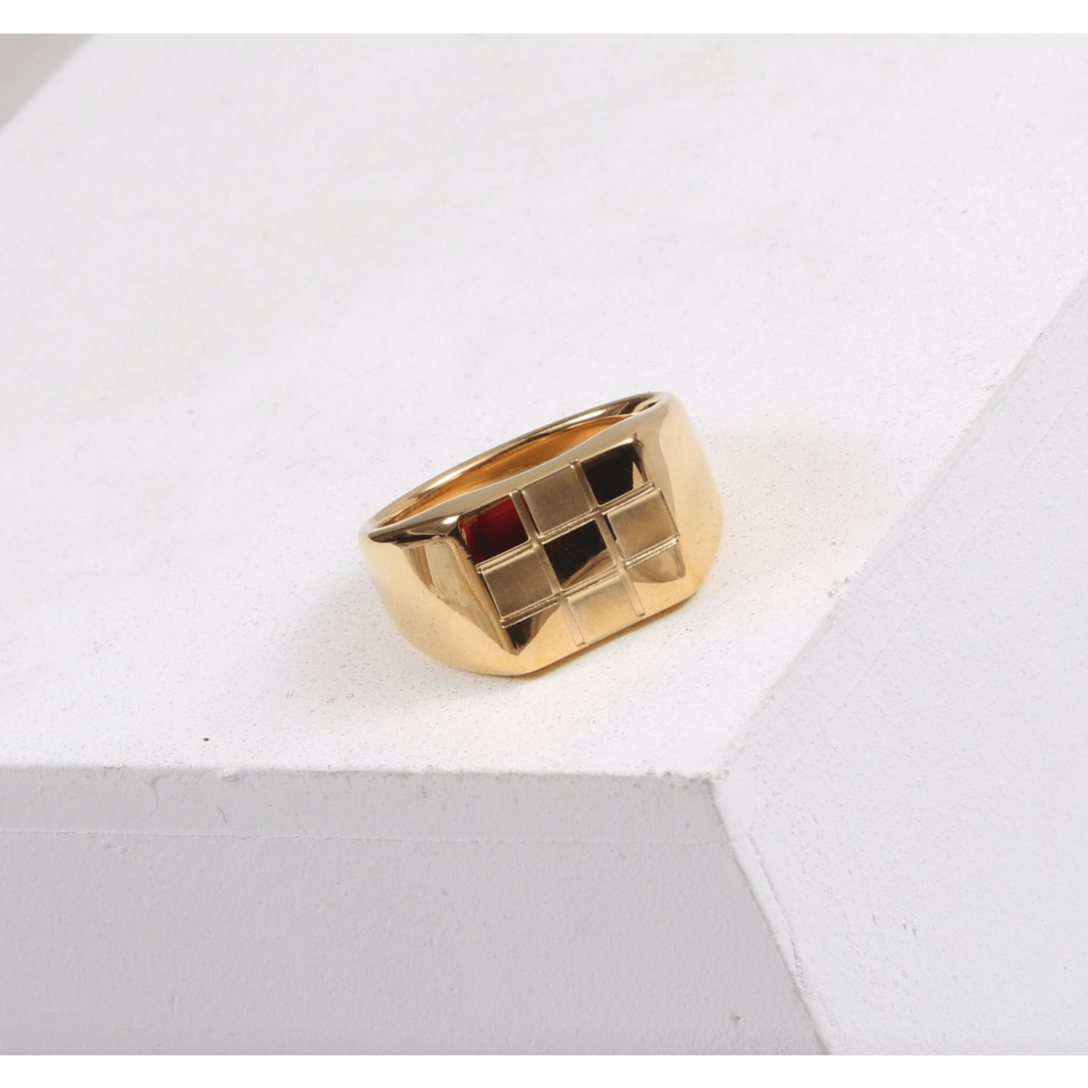 Sacra - Geometric Gold Check-board Block Ring