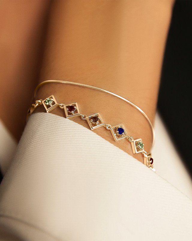 Embrace Me Bracelet Gold