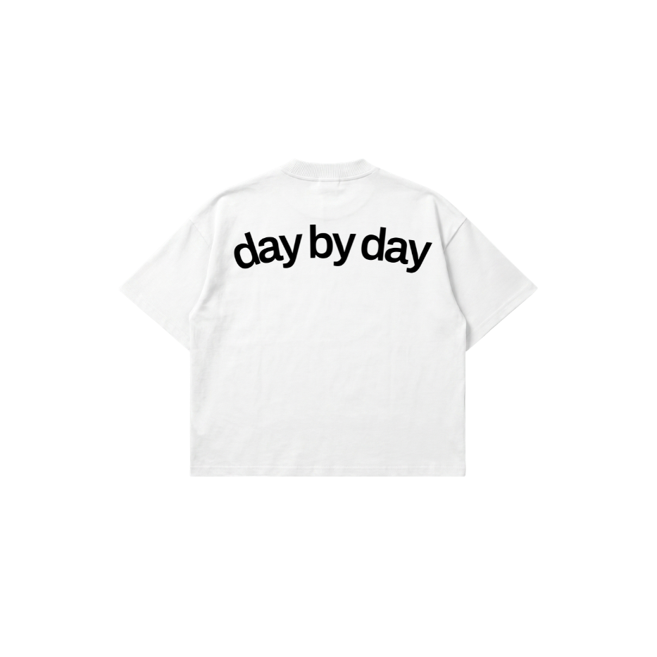 T-shirt Bianca Boxy Fit "Step By" 200gsm Made in Italy | Horda Brand