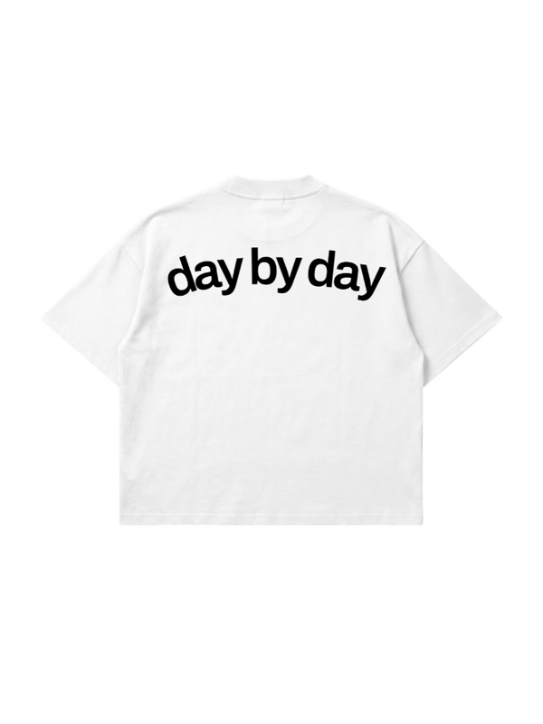 T-shirt Bianca Boxy Fit "Step By" 200gsm Made in Italy | Horda Brand