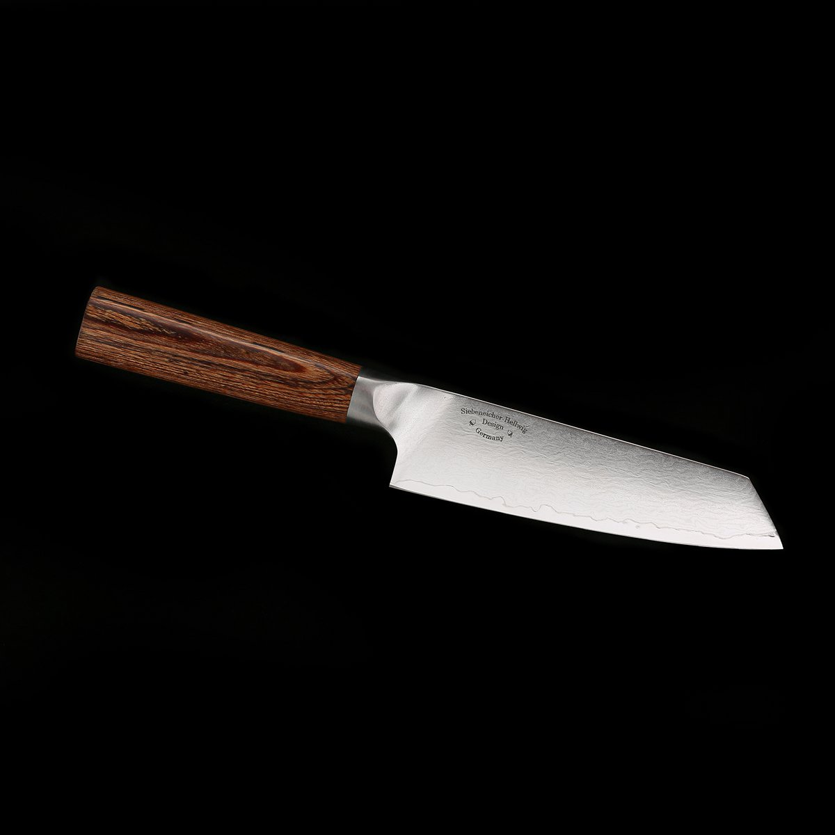 PUMA IP 5.5” Santokumesser, aus Japanischem VG-10 Damaststahl mit Griff aus Nussbaum-Pakkaholz