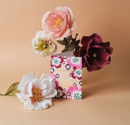 Greeting card - Flowers are nature's confetti