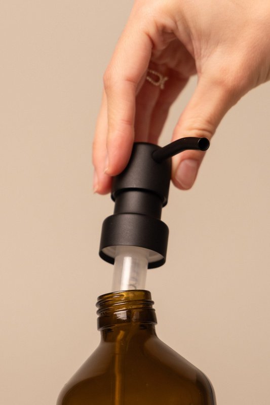 Stainless steel pump dispenser