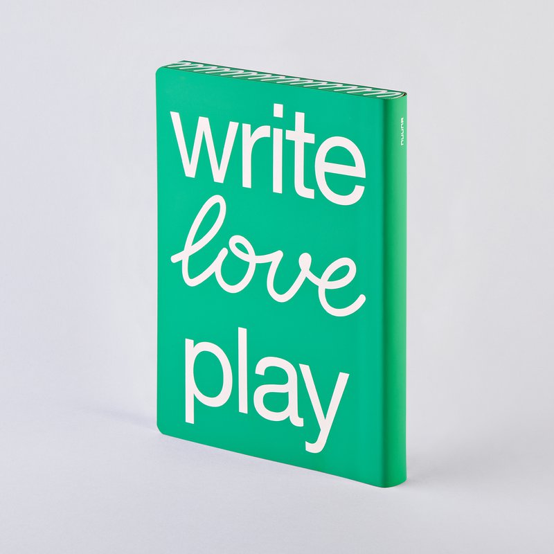 Write Love Play - Graphique L | Carnet A5+ | Journal pointillé | Points de 3,5 mm | 256 pages numérotées | Papier Premium 120g | cuir recyclé | produit de manière durable en Allemagne