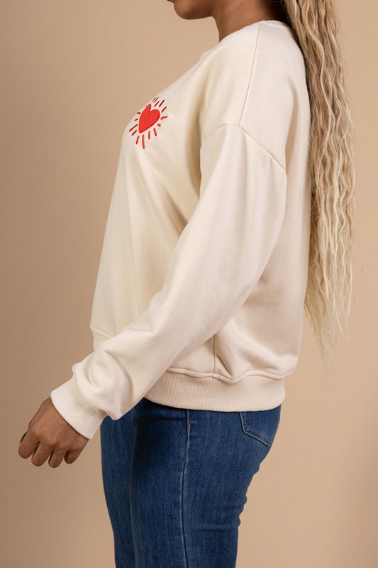 Unisex oversize sweatshirt – broderet rødt hjerte – BOMULD – 9038416