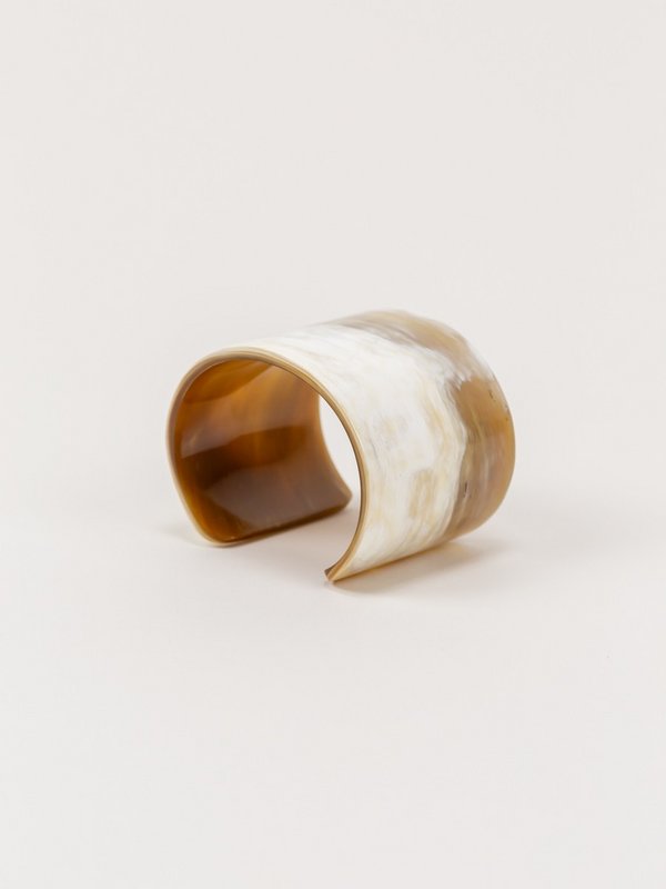 Marmoreret blond hornmanchet
