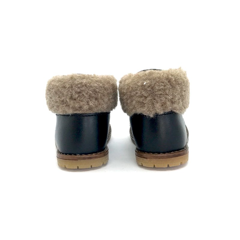 AESOP noir - Black boot with fur