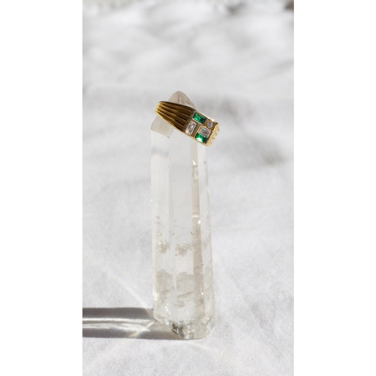 Harpa - Signet Ring for Women