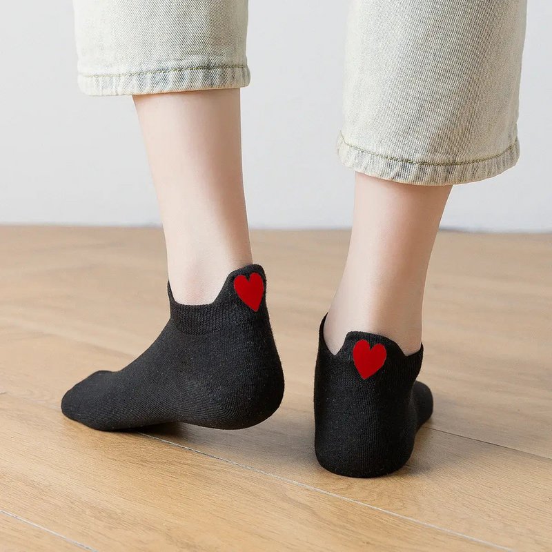 Rote Herzzungensocken für Damen I 35-41
