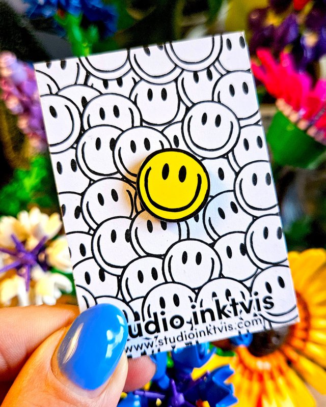 Pin Smiley Gul