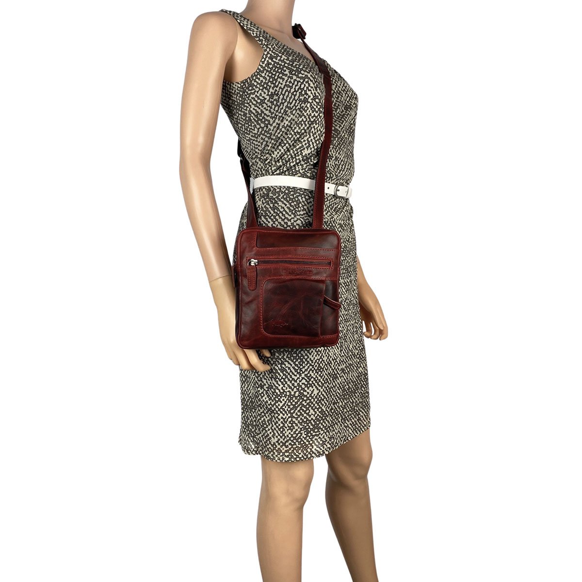 Skuldertaske eller Crossbody-taske i 6 farver glat læder med justerbar skulderrem