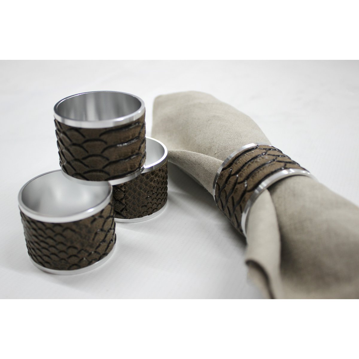 Anillos de servilleta 4-ER Set Reptil de cuero sintético de acero inoxidable de acero inoxidable