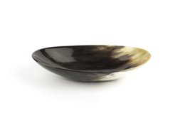 Grande coupe ovale en corne noire marbrée
