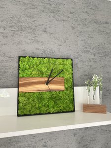 Wandklok Olijfhout & Mos