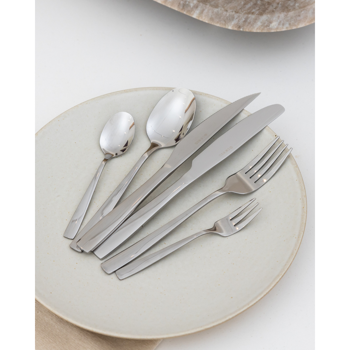 Besteckset Essential – 12 Personen / Silber 18,0 Edelstahl