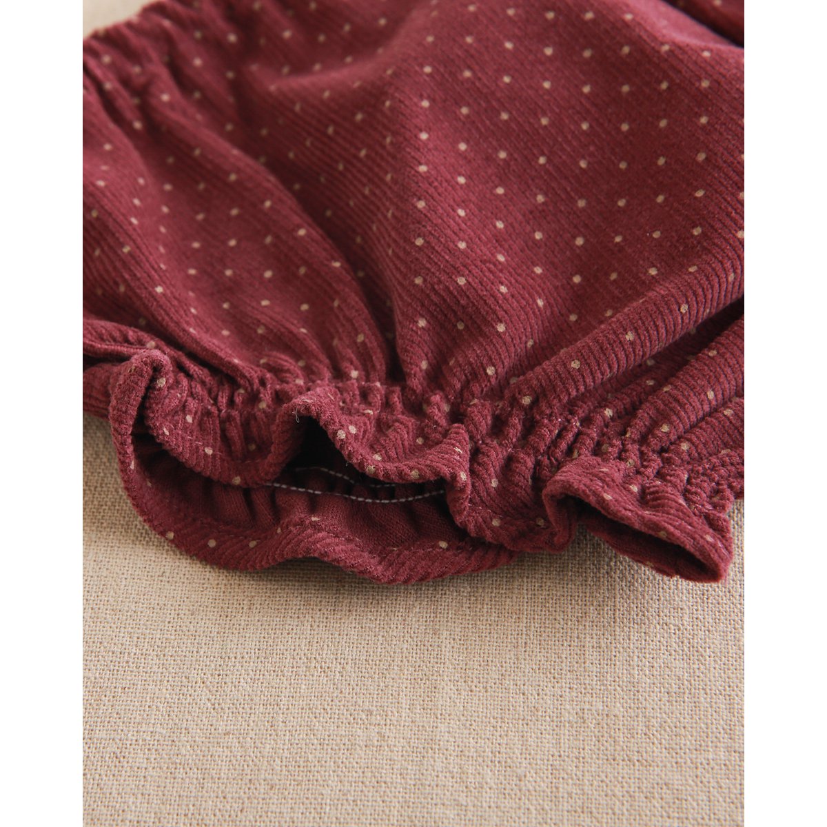 Lilafarbenes Babymädchenkleid aus Cord mit passender Pumphose P70-11604022