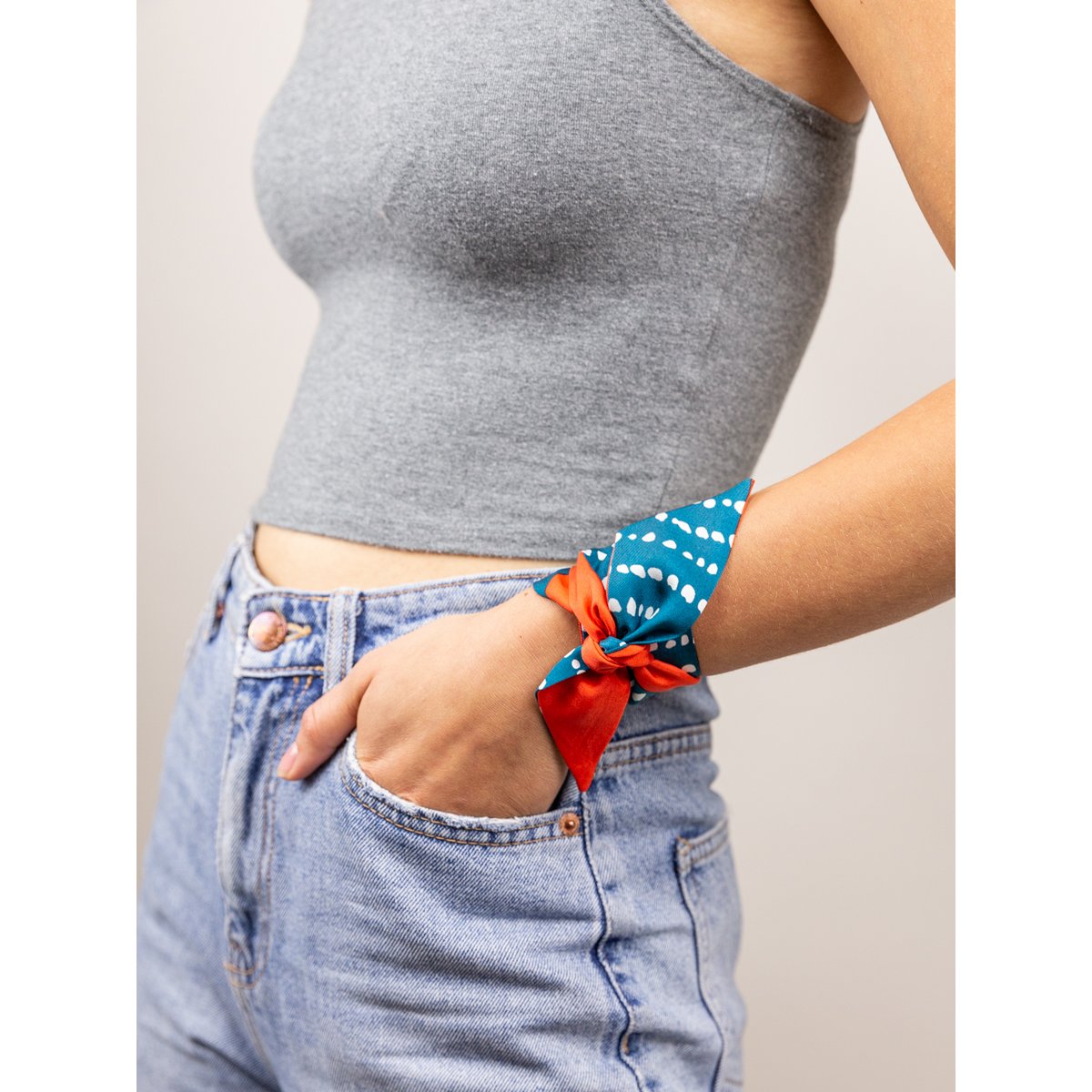 Bracelet in doubled silk