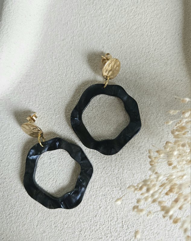 Oobellen mármol negro