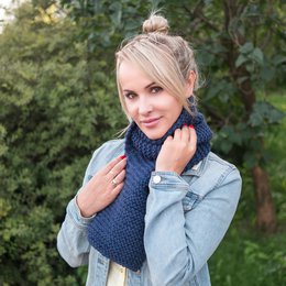 NEEDLE IT® Strickset für Erwachsene, Anfänger, komplett mit Stricknadeln – DIY-Strickschal aus Wolle – Geschenkidee (Marineblau)