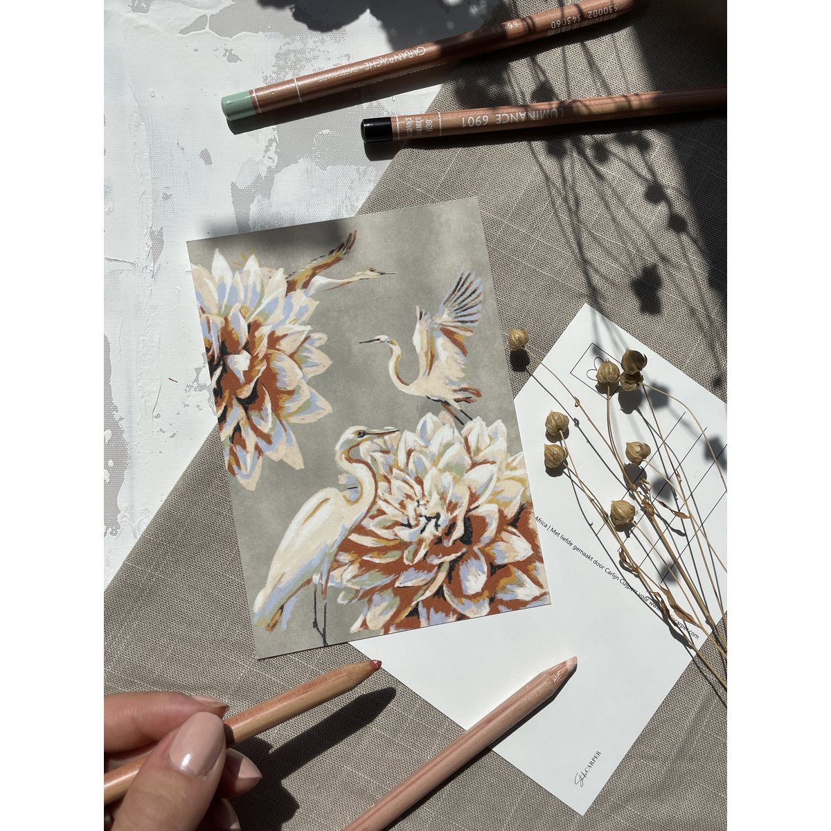 Ansichtkaart 'Cranes and Lilies'
