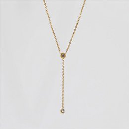 Foma - Minimalistisk kvast Crystal Drop halskæde
