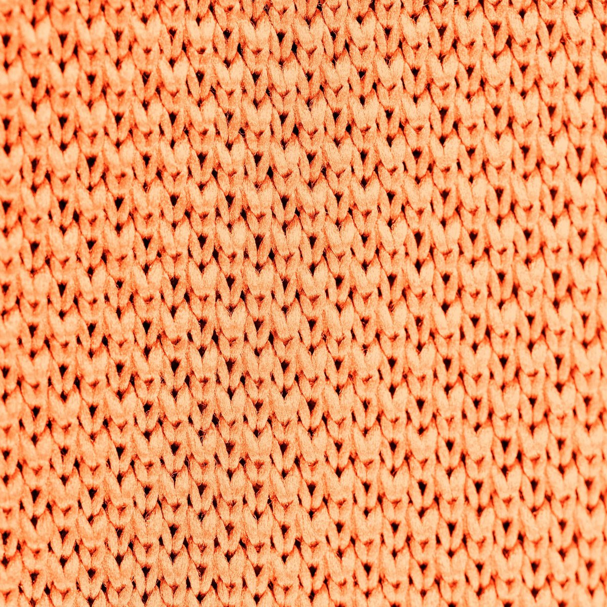 Coral fusion knitted pocket square