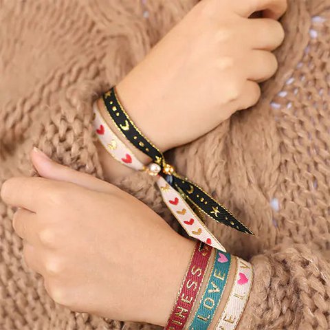 Lint armbandje More Love