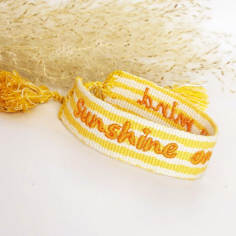 Pulsera tejida Sol en mi mente