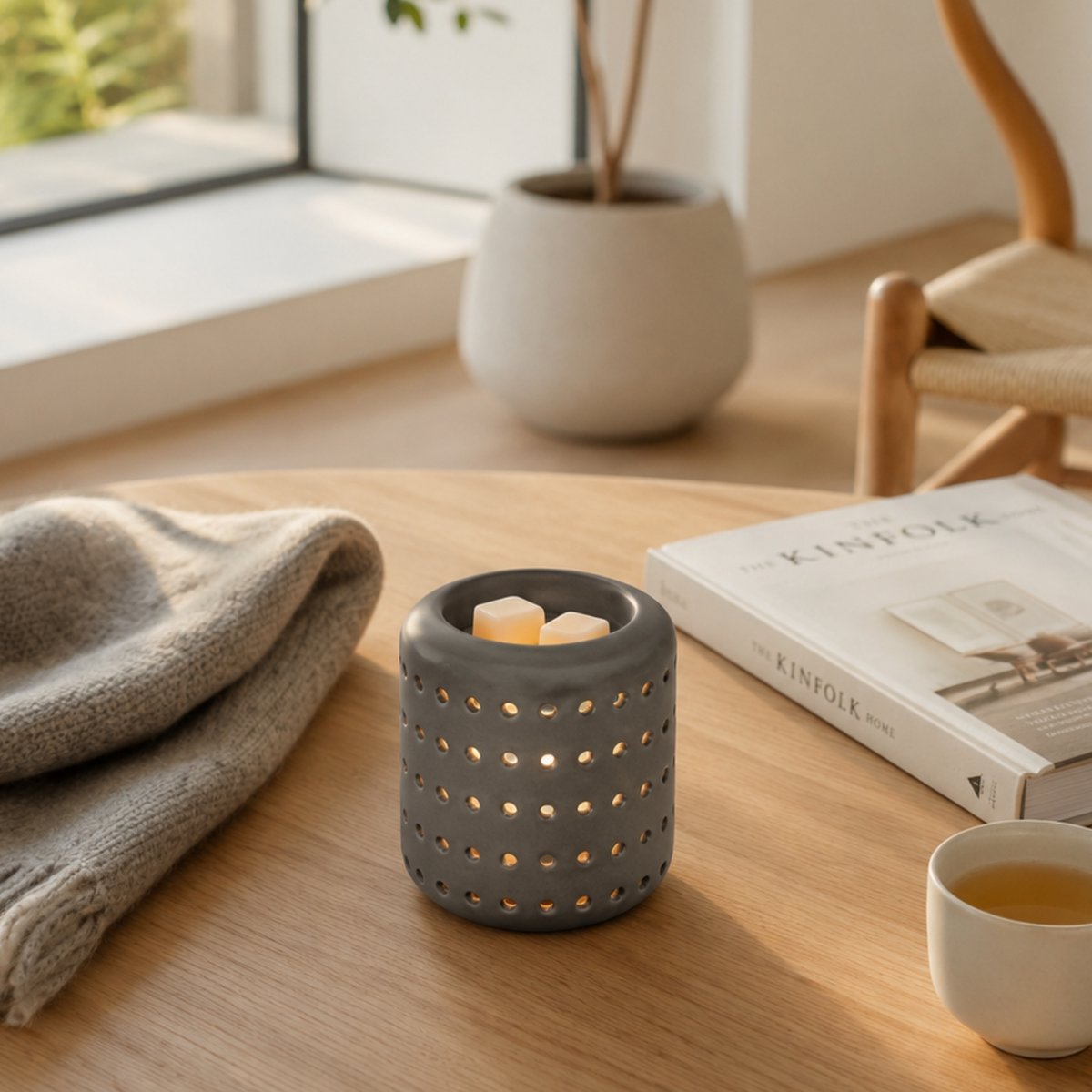 Brûle Parfum – Coliseo Noir – Design et Forme Originale – Objet Déco Aromathérapie – Bougeoir Diffusion Senteurs, Cires Parfumées
