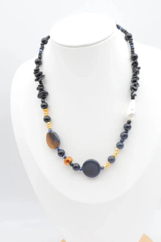 Collier en métal