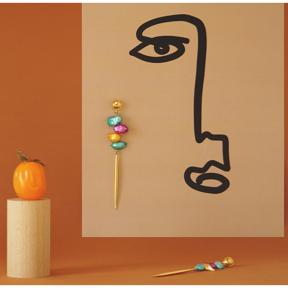 21:15 PM EARRINGS - GOLD & PEARLS
