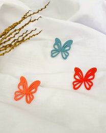 Boucles d'oreilles bébé papillon