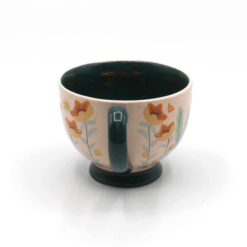 Tazza di coniglio del giardino segreto