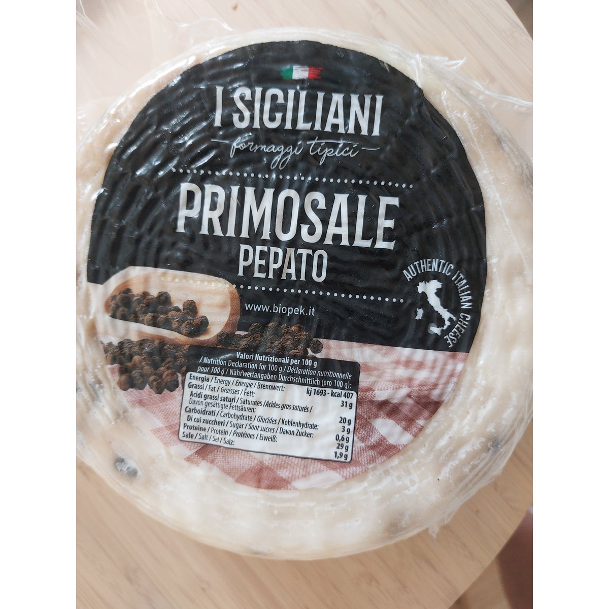 Pecorino fra Sicilien primo udsalg med sort peber 225 gr