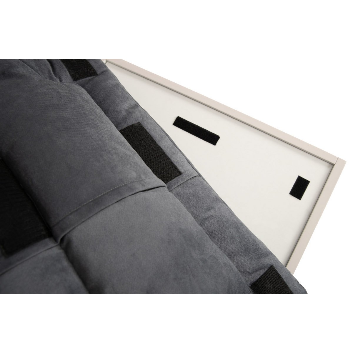 Comfy sleeping bed for cat SAMANA