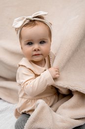 Olivia Strampler - Beige