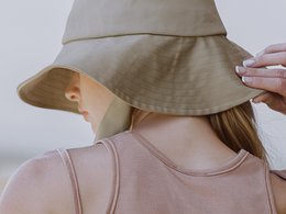 Cappello ampio in cotone